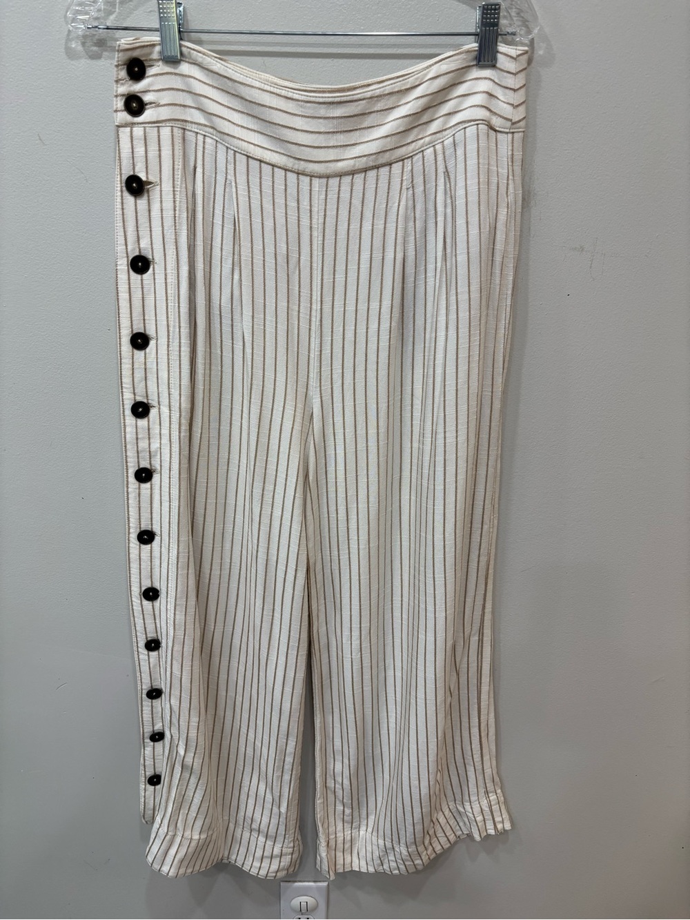 Anthropologie Wide Leg Side Button Pleated Striped Pants Women’s Size 6